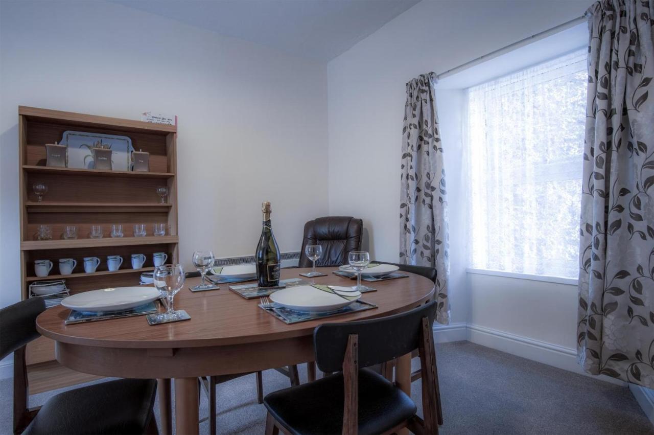 Dragons Den - 2 Bedroom -