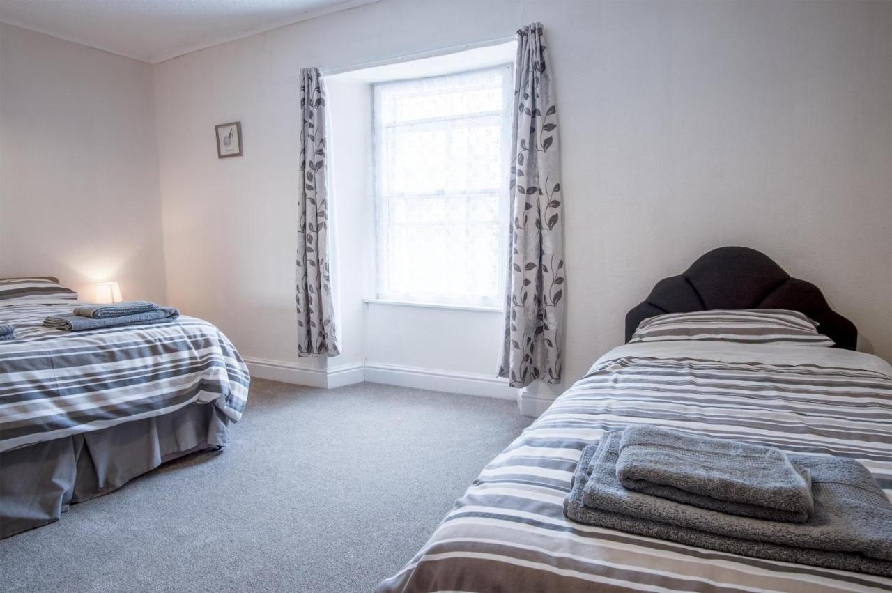 Dragons Den - 2 Bedroom - Apartment